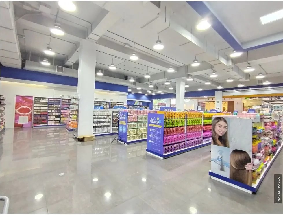SE VENDE LOCAL EN ALBROOK, PASILLO DE LA CEBRA