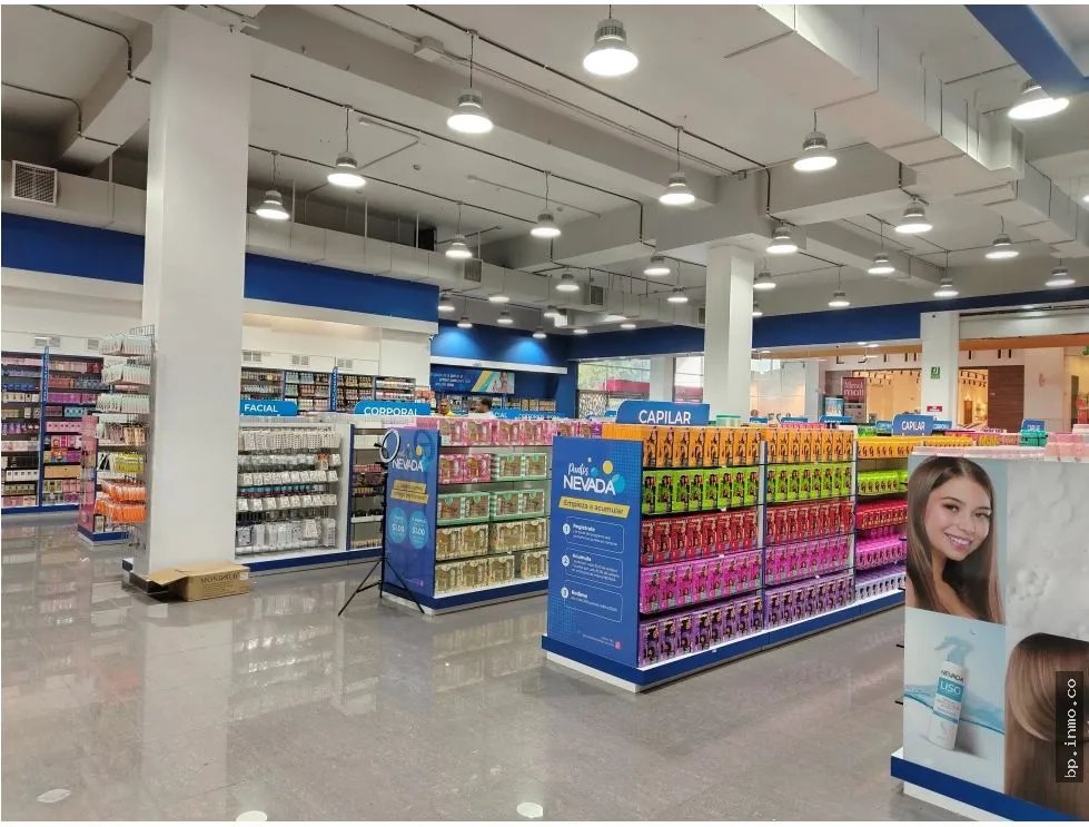 SE VENDE LOCAL EN ALBROOK, PASILLO DE LA CEBRA