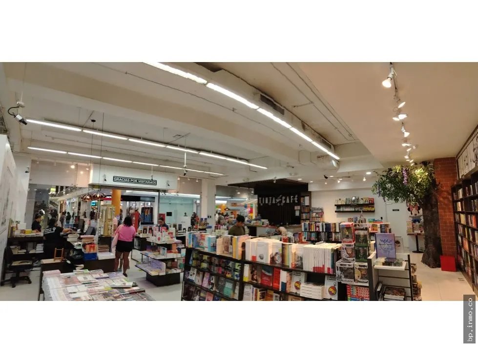 SE VENDE LOCAL EN ALBROOK, PASILLO DEL DELFÍN