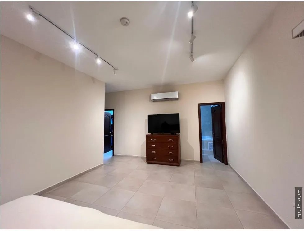 SE VENDE CASA EN LOS SENDEROS, CAMINO DE CRUCES