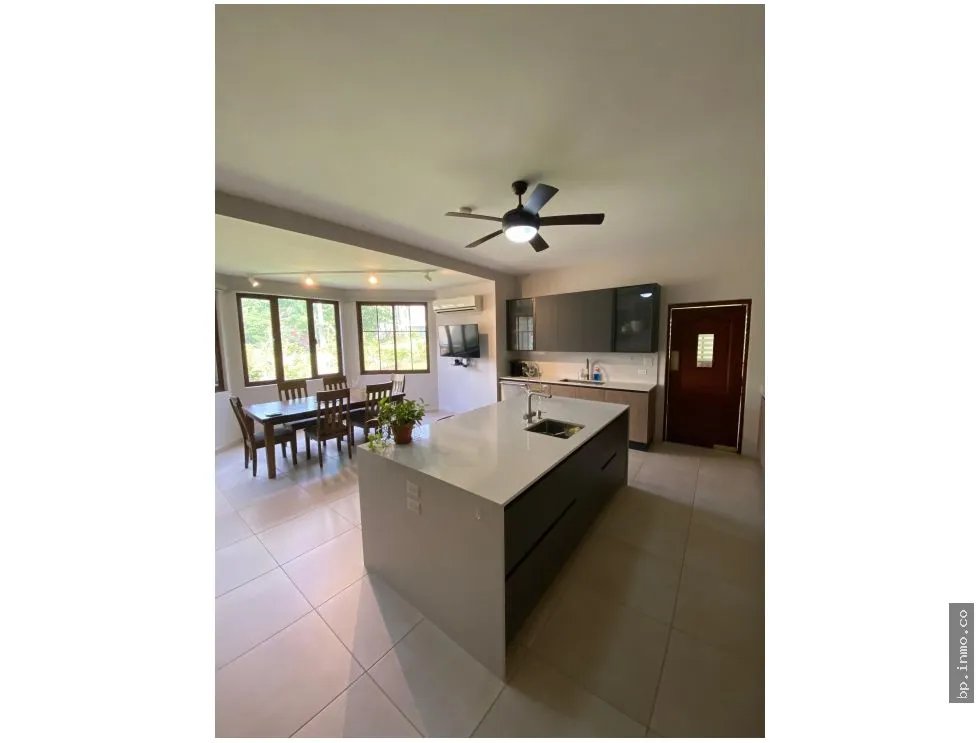 SE VENDE CASA EN LOS SENDEROS, CAMINO DE CRUCES