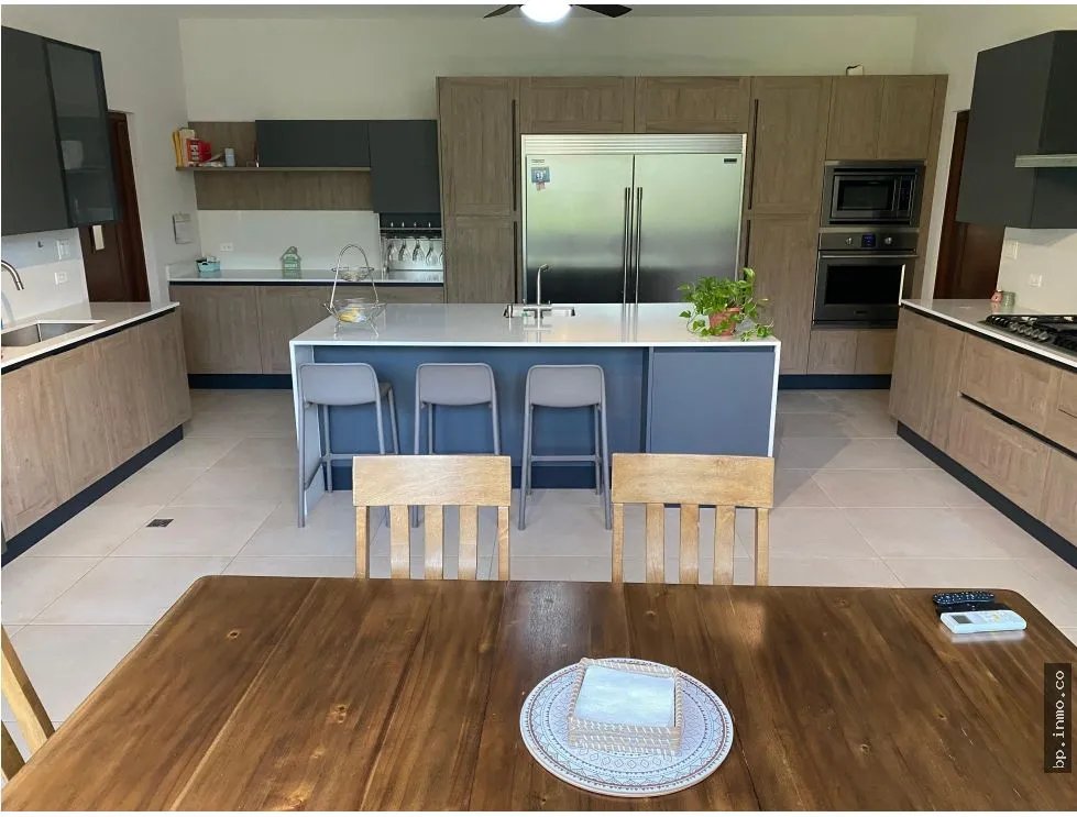SE VENDE CASA EN LOS SENDEROS, CAMINO DE CRUCES