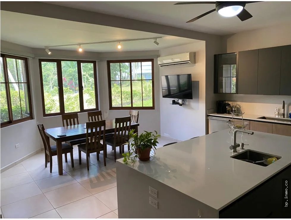 SE VENDE CASA EN LOS SENDEROS, CAMINO DE CRUCES