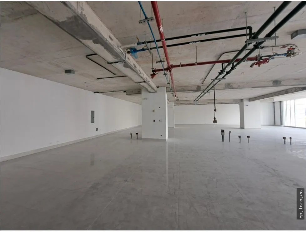 SE ALQUILAN OFICINAS EN THE TOWERS BUSINESS PLAZA