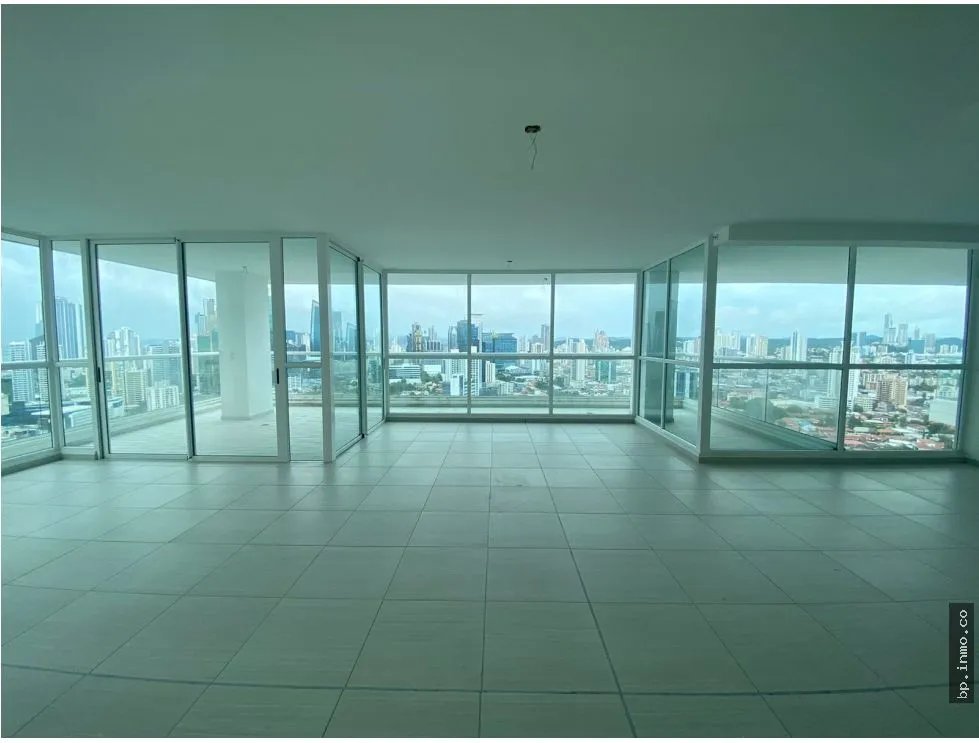 SE VENDE APARTAMENTO EN THE TOWERS RESIDENCES, CALLE 50