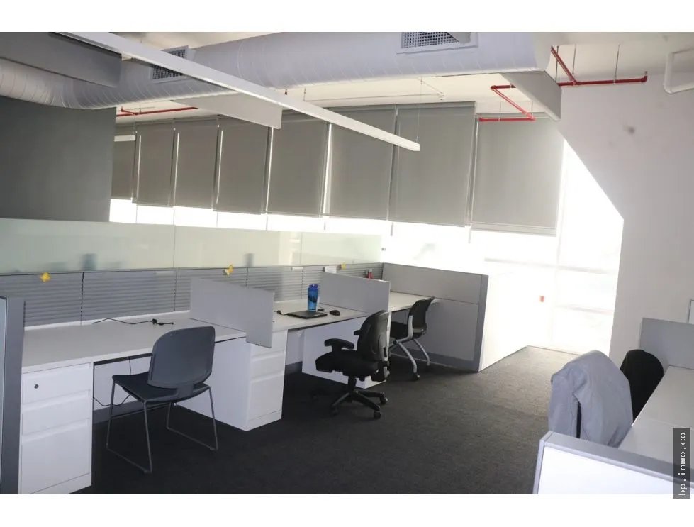 SE ALQUILAN OFICINAS DE 734.10 M2 EN CONDADO BUSINESS CENTER