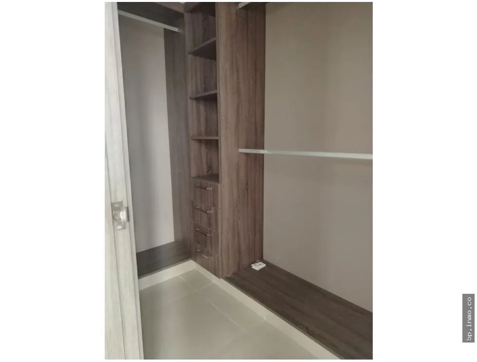 PENTHOUSE FOR SALE IN KING'S PARK, CONDADO DEL REY