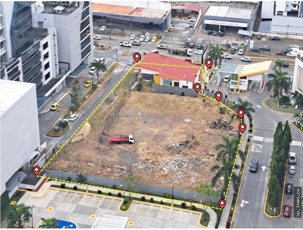 LAND FOR SALE IN CONDADO DEL REY - 4266 M2