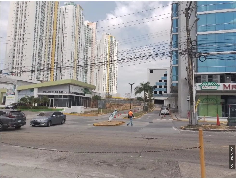 LAND FOR SALE IN CONDADO DEL REY - 4266 M2