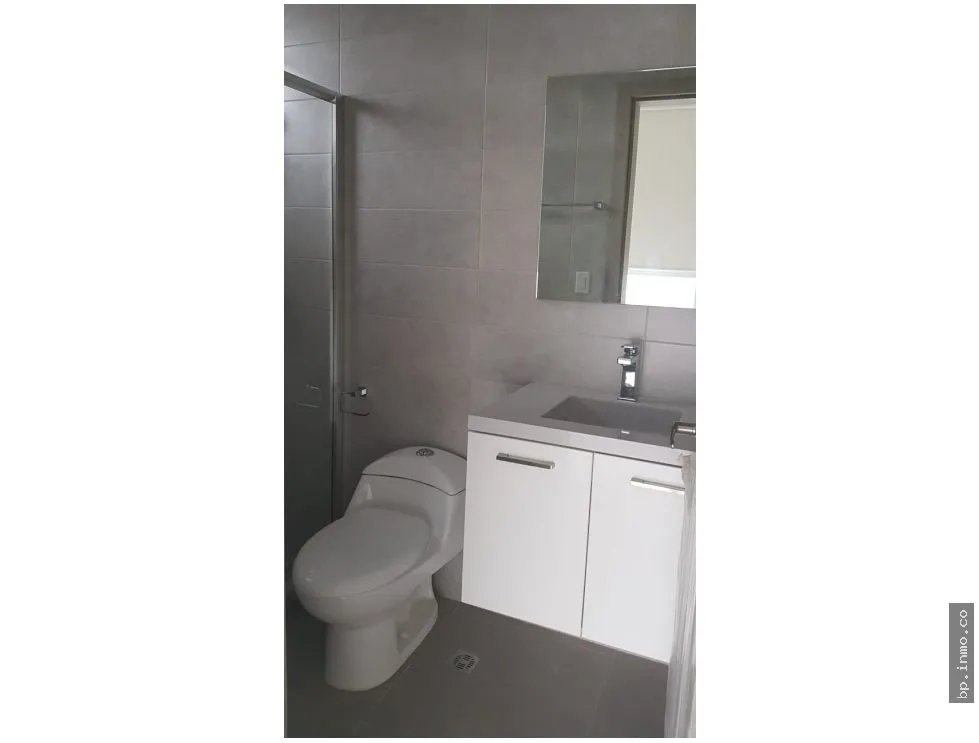 APARTMENT FOR SALE/RENT IN PH SIGNATURE - LA CRESTA