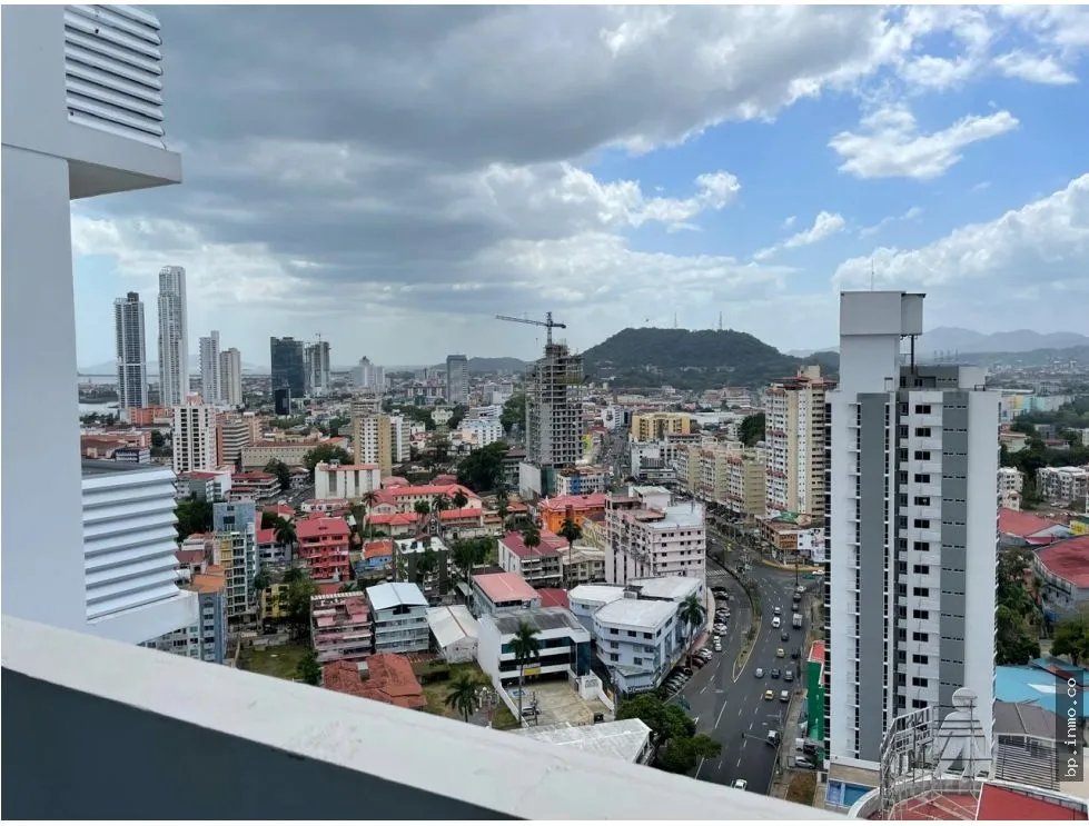 APARTMENT FOR SALE/RENT IN PH SIGNATURE - LA CRESTA