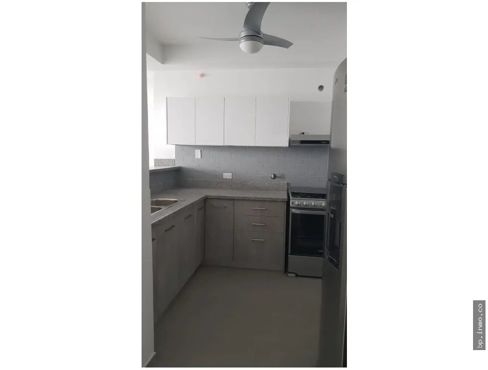 APARTMENT FOR SALE/RENT IN PH SIGNATURE - LA CRESTA