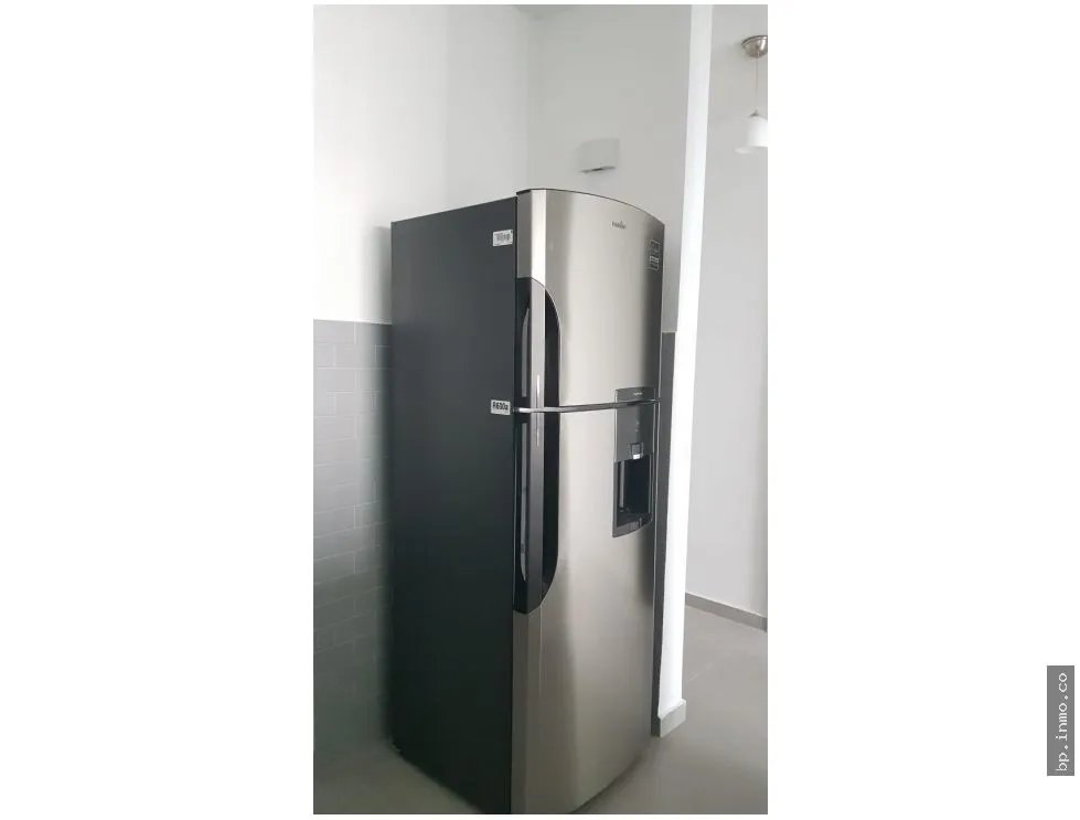 APARTMENT FOR SALE/RENT IN PH SIGNATURE - LA CRESTA