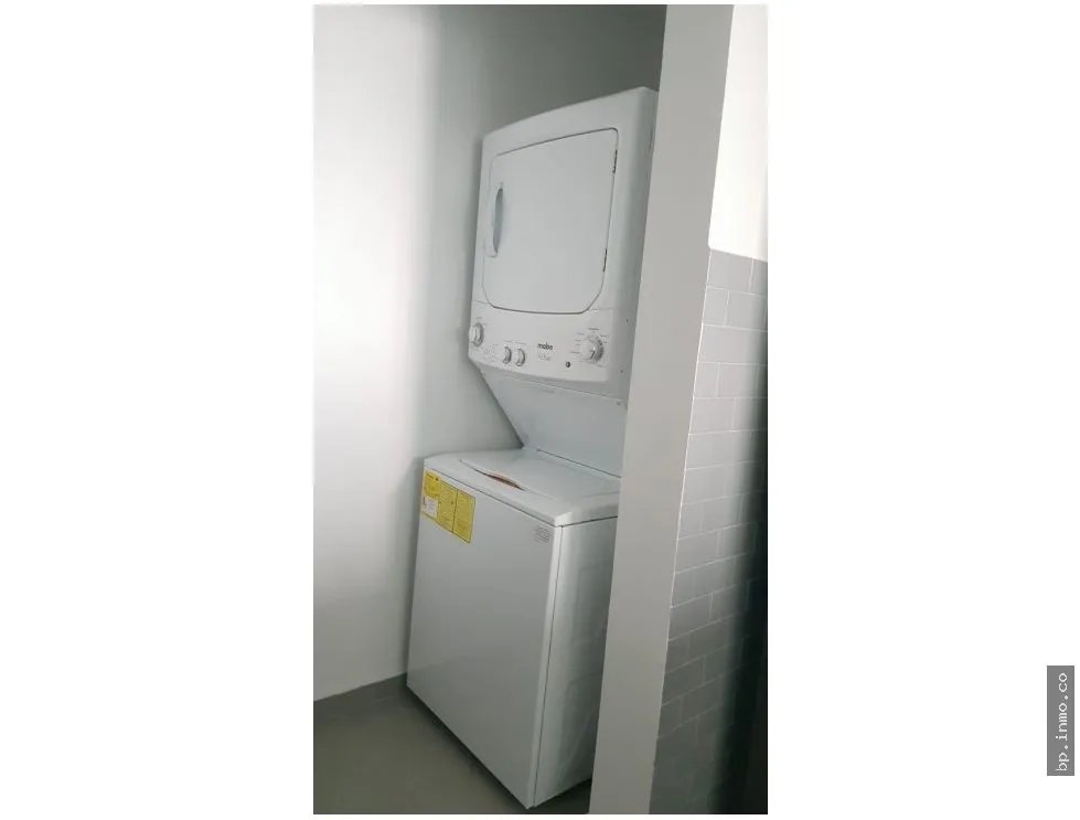 APARTMENT FOR SALE/RENT IN PH SIGNATURE - LA CRESTA