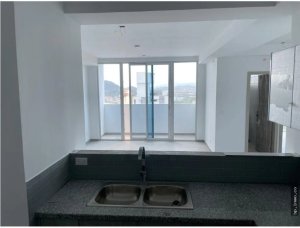 VENDO/ALQUILO APARTAMENTO EN PH SIGNATURE - LA CRESTA