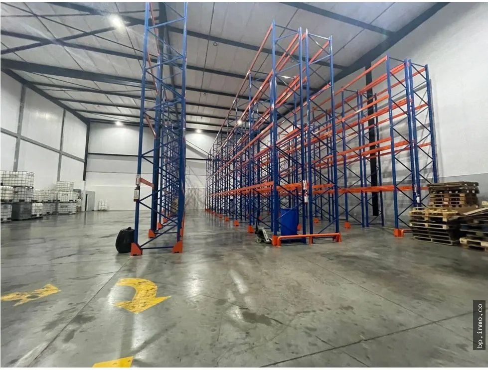 WAREHOUSE OF 1,200 M² FOR SALE IN LAS MAÑANITAS