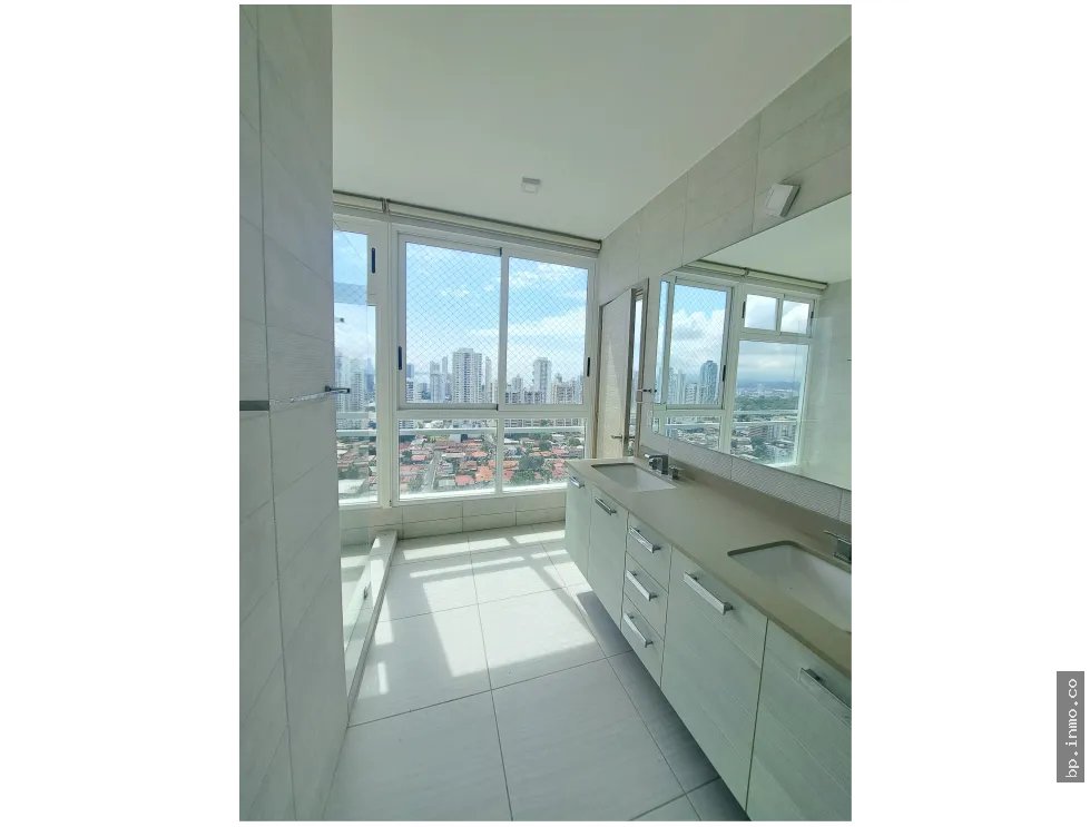 APARTMENT FOR SALE IN THE TOWERS RESIDENCES, SAN FRANCISCO