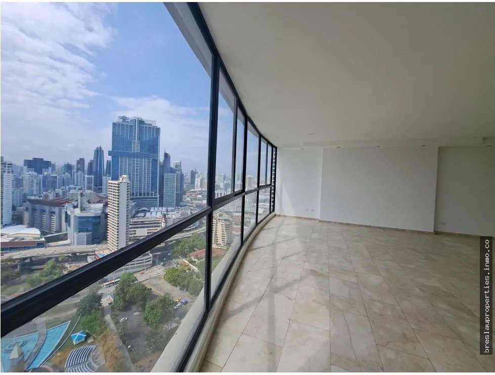 APARTMENT AVAILABLE IN PH GOLDEN PALACE, PAITILLA