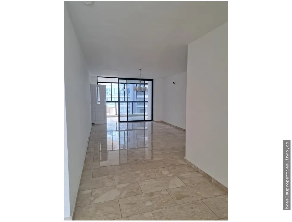 APARTMENT AVAILABLE IN PH GOLDEN PALACE, PAITILLA