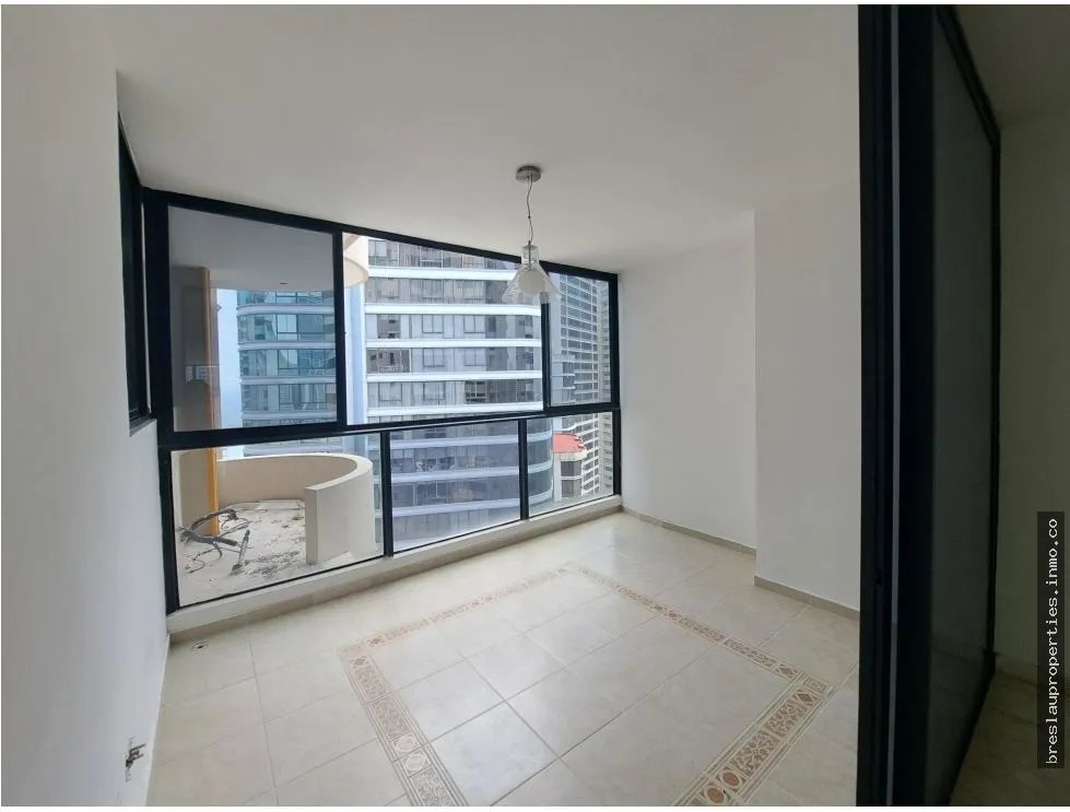 APARTMENT AVAILABLE IN PH GOLDEN PALACE, PAITILLA