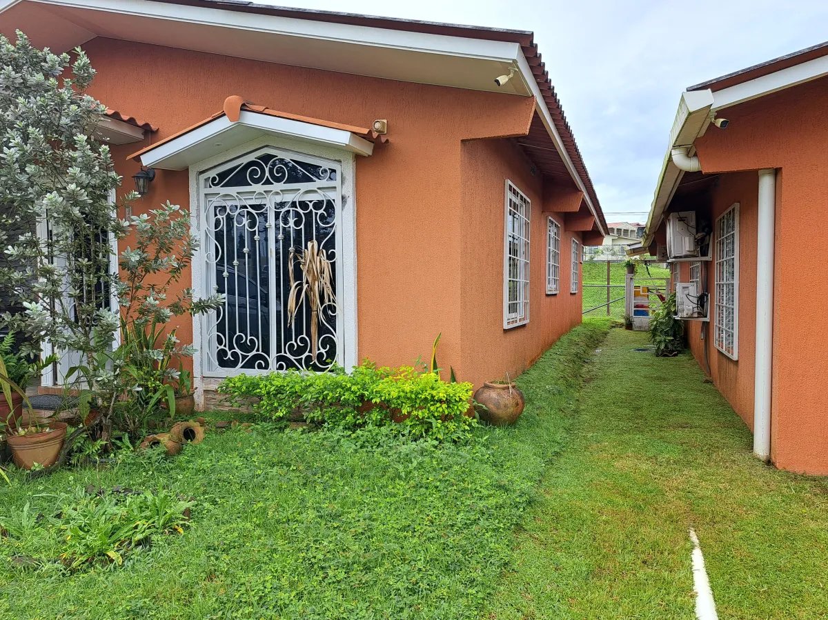 House for Rent in PH Colinas del Lago