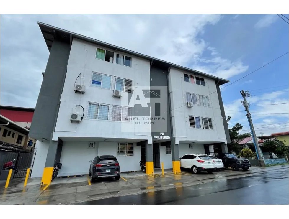 Se vende edificio en Río Abajo, Río Abajo