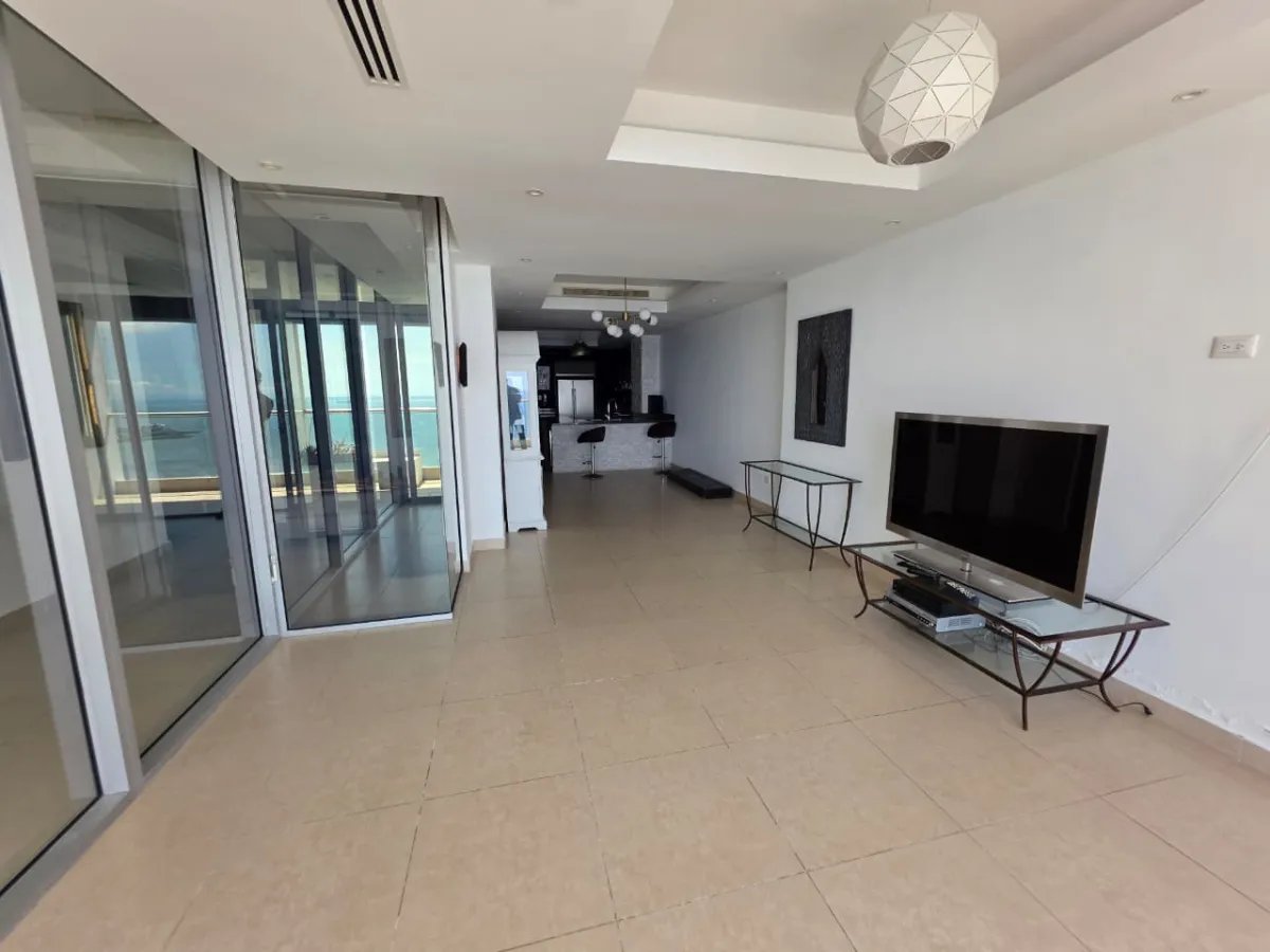 Venta de apartamento en PH Rivage Tower, Avenida Balboa