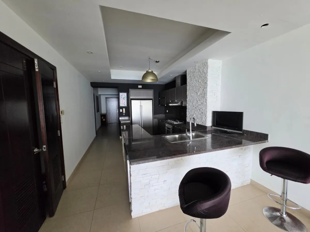 Venta de apartamento en PH Rivage Tower, Avenida Balboa