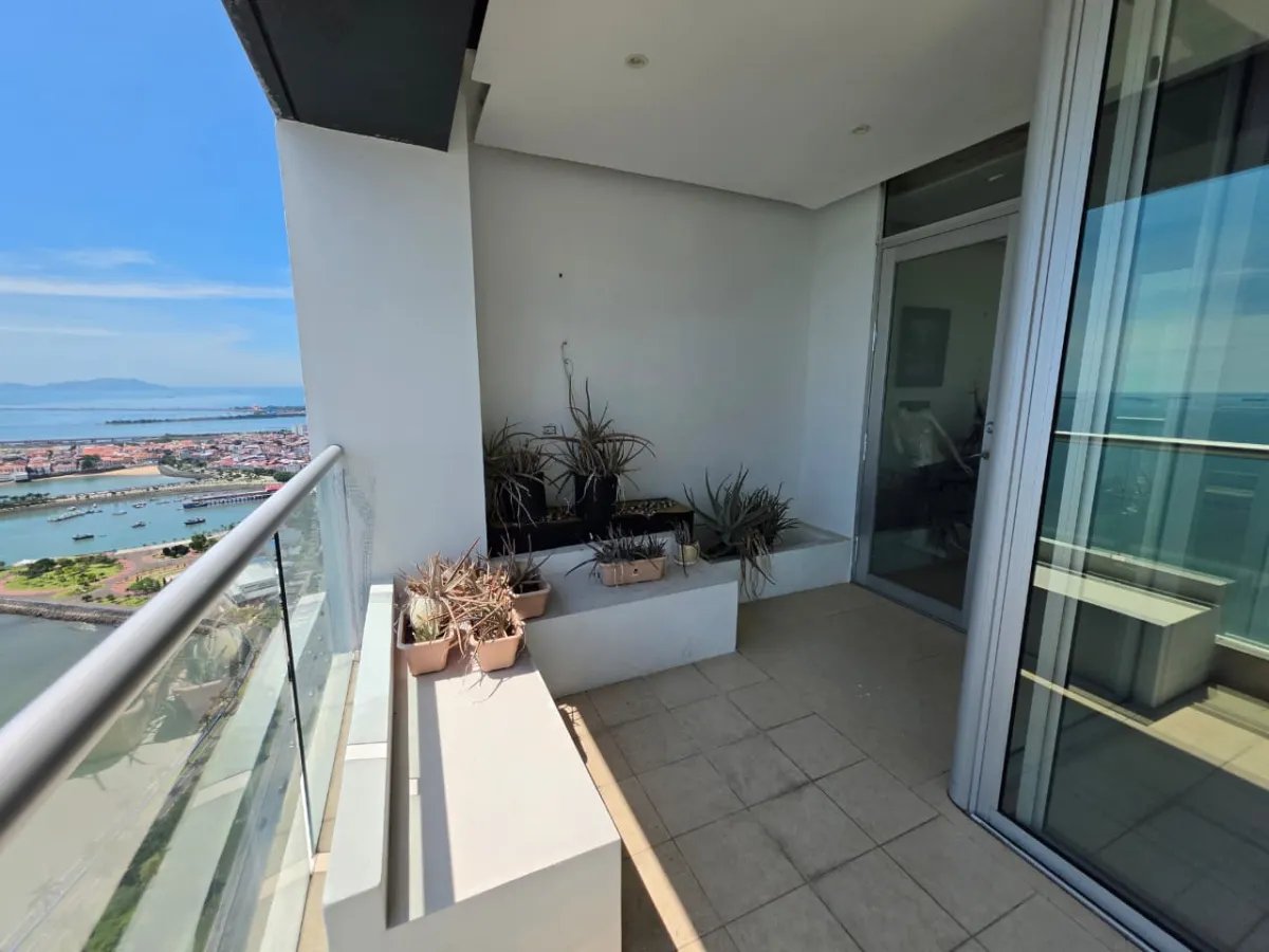 Venta de apartamento en PH Rivage Tower, Avenida Balboa