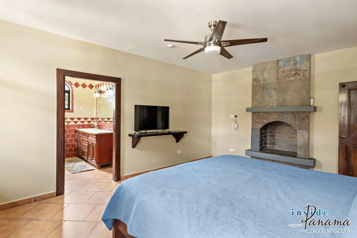 Amplia casa de 3 dormitorios en venta en Boquete Country Club