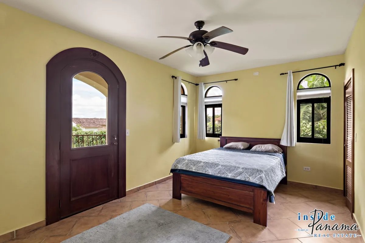 Amplia casa de 3 dormitorios en venta en Boquete Country Club
