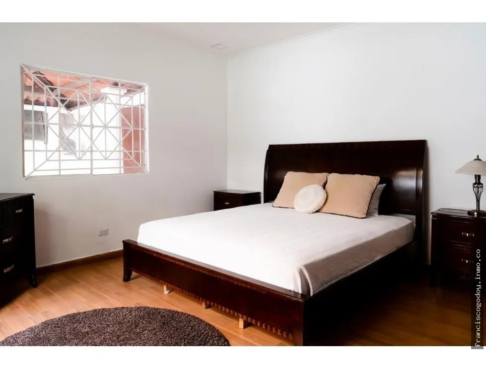 Venta de casa comercial en Obarrio