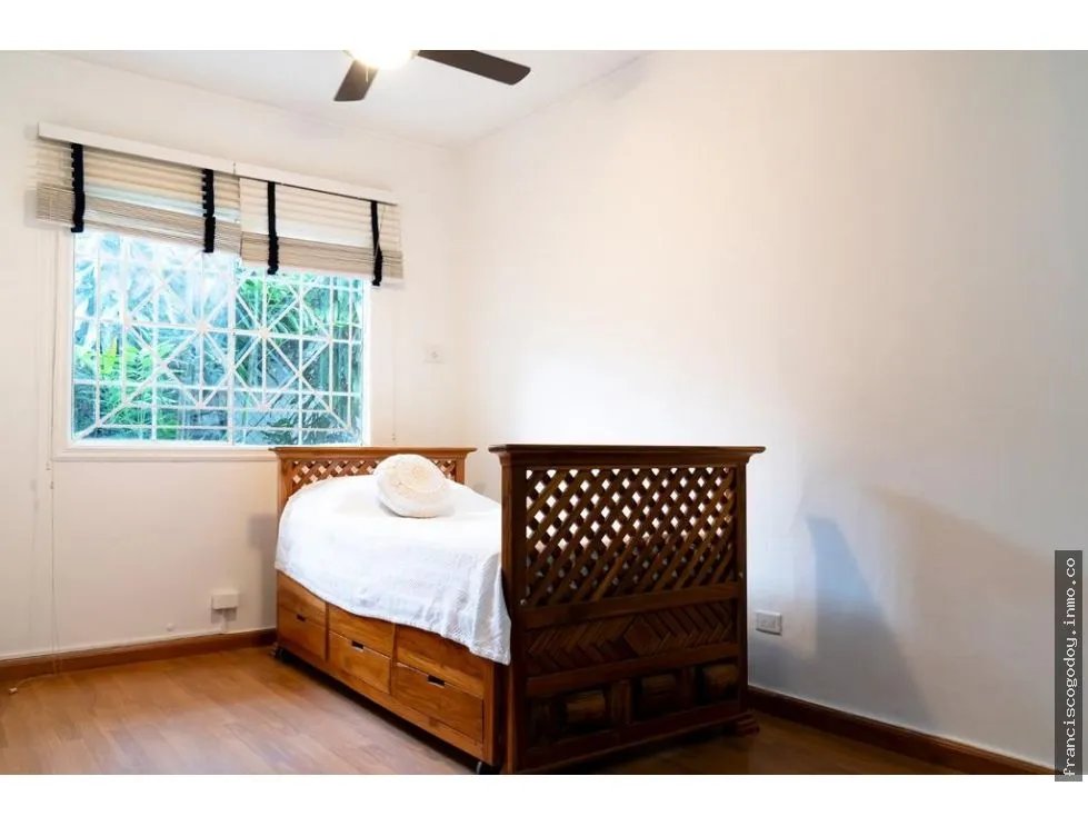 Venta de casa comercial en Obarrio