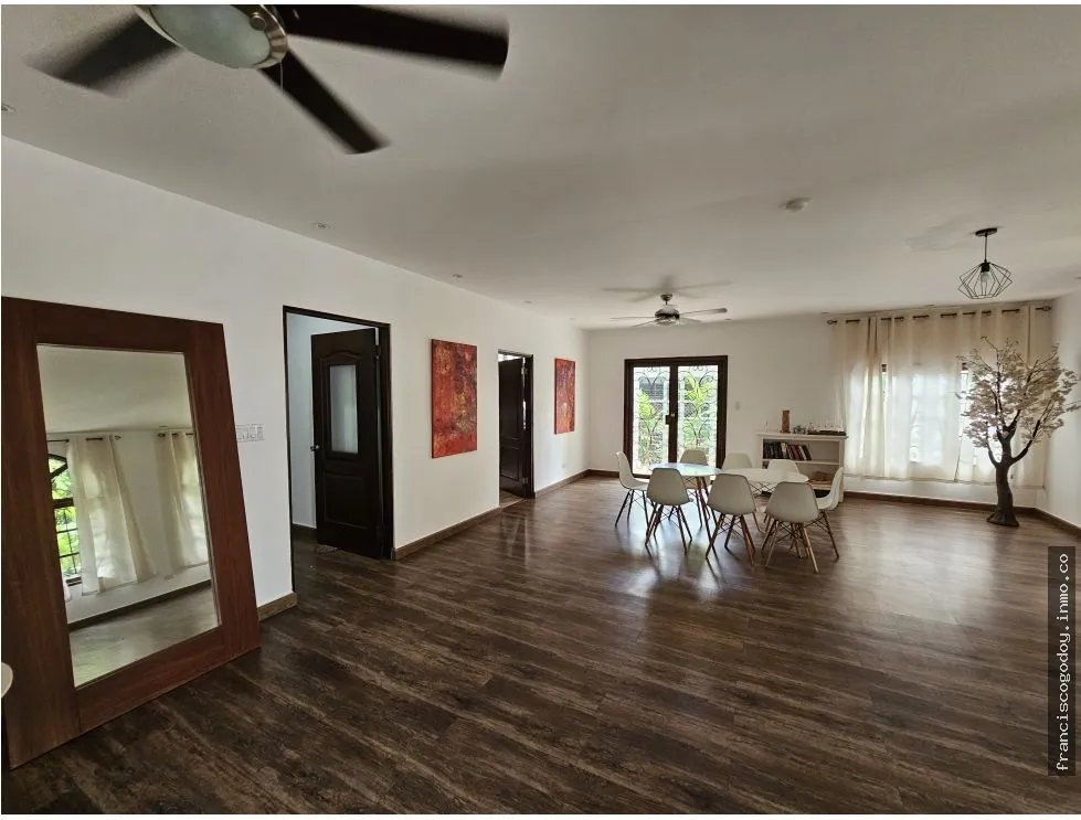 Venta de casa comercial en Obarrio