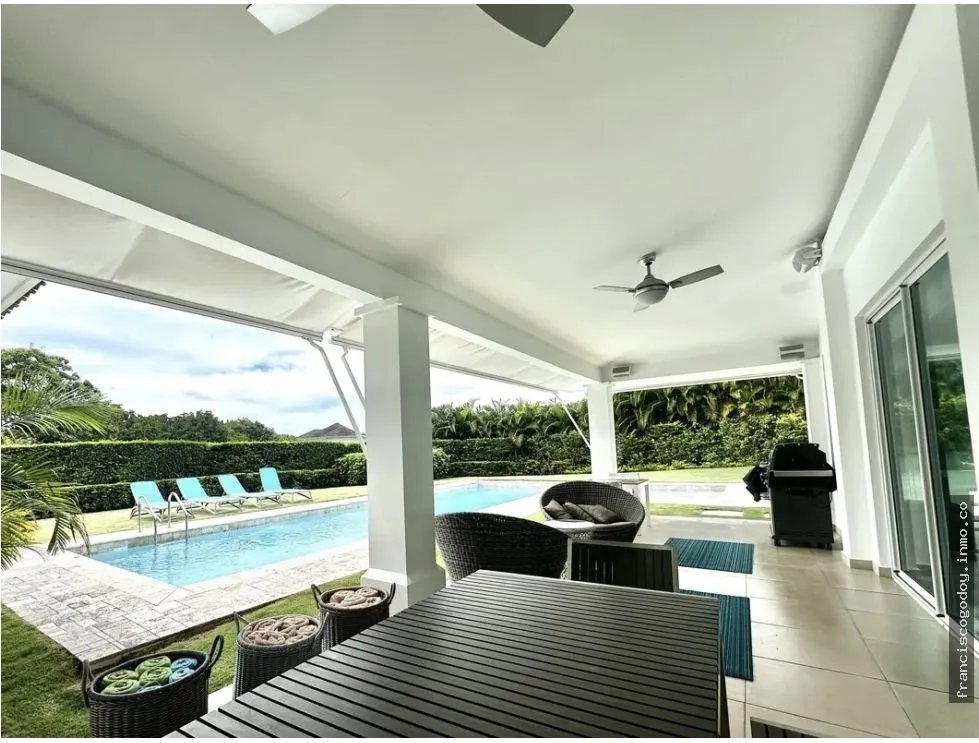 Venta de casa con Piscina en Cocoli