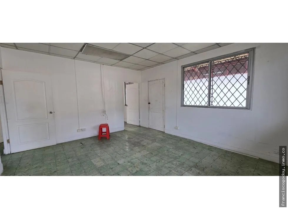 Warehouse for Sale on Vía España