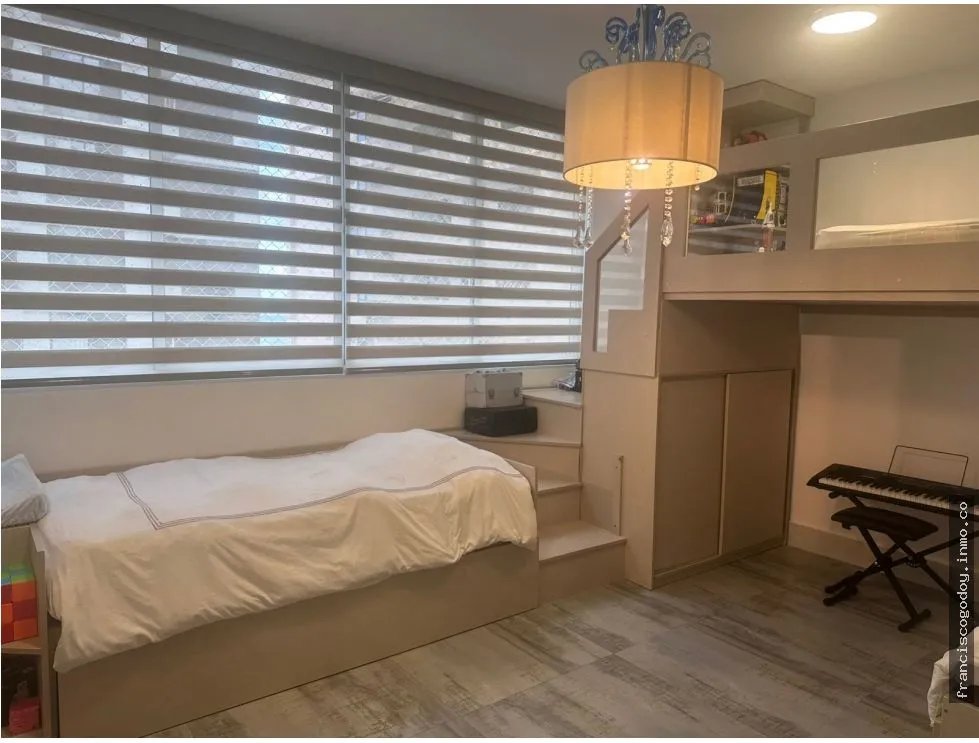 Venta de amplio apartamento en Punta Paitilla