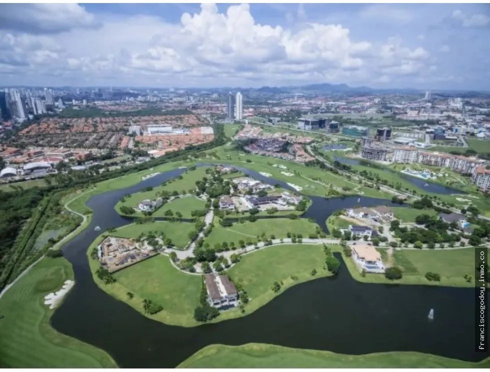Terreno en Venta – Santa María, Ciudad de Panamá