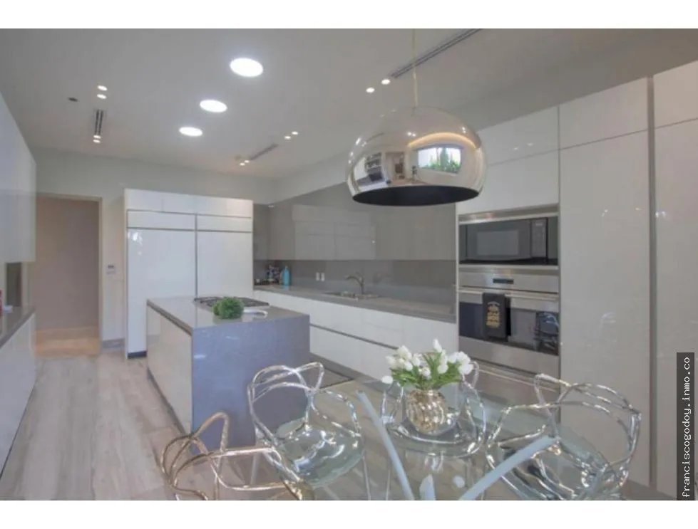Venta de Apartamento en Santa María