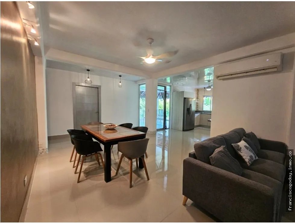 Venta de Casa en Clayton