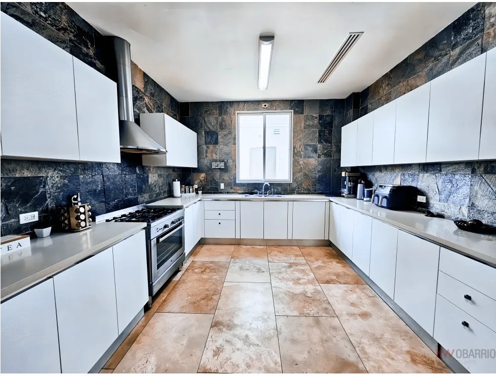 SE VENDE CASA EN SANTA MARIA