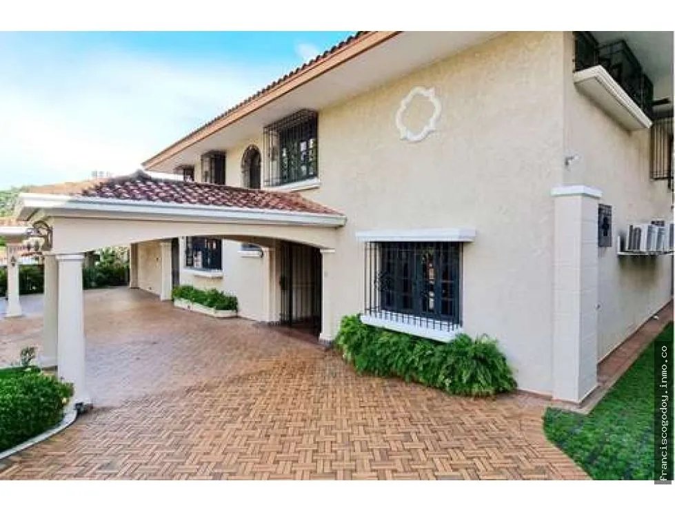 Se Vende Casa en Hato Pintado