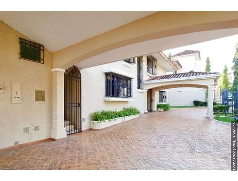 Se Vende Casa en Hato Pintado