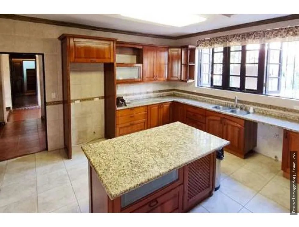 Se Vende Casa en Hato Pintado