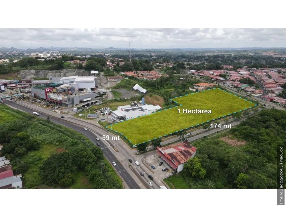 Se vende lote en Chorrera al lado de Anclas Mall