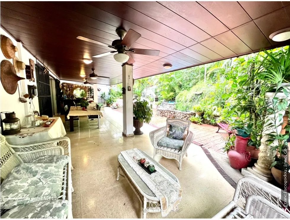 Venta de casa en La Loma, Hato Pintado