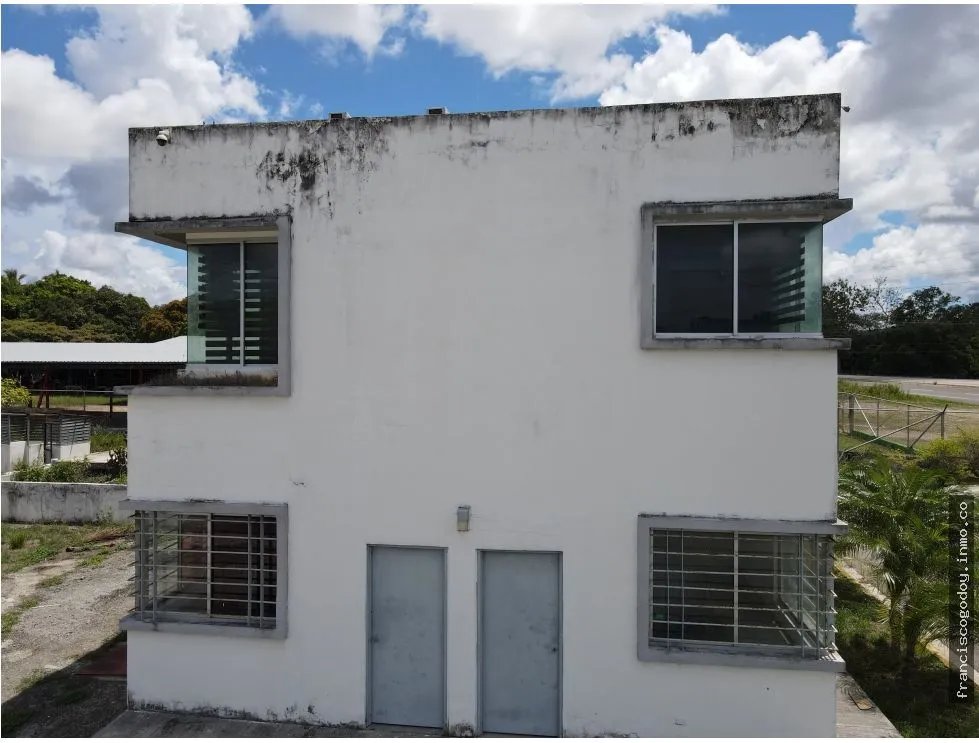 Venta de terreno y estructura en El Coco, Penonomé