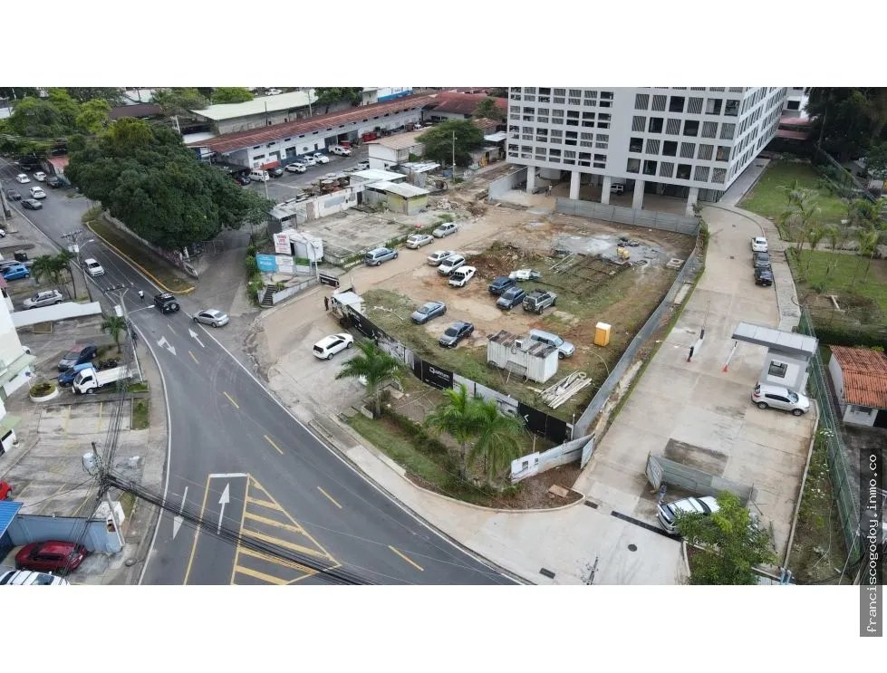 Se vende Terreno Carrasquilla con Vía Porras