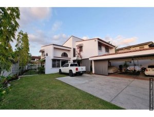 Se Vende Casa en La Alameda