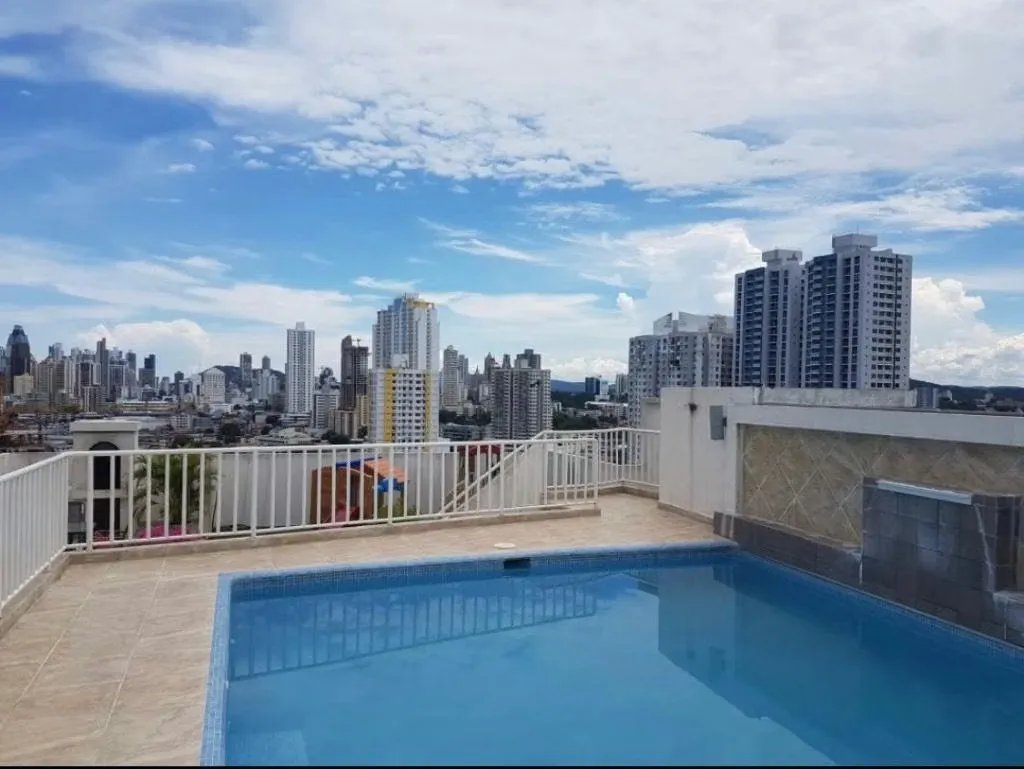 Apartamento à Venda em Carrasquilla
